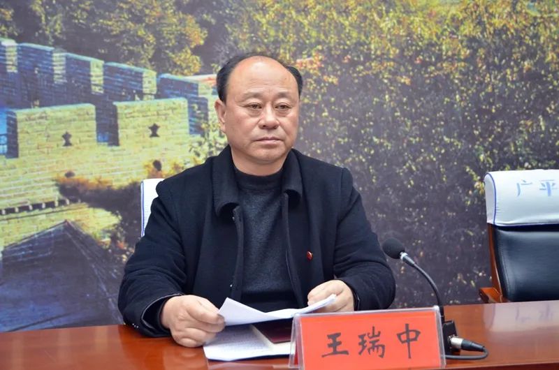 巡察组副组长赵一峰及巡察组全体成员,县纪委监委驻公安局纪检监察组