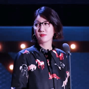 易立竞好狠一女的