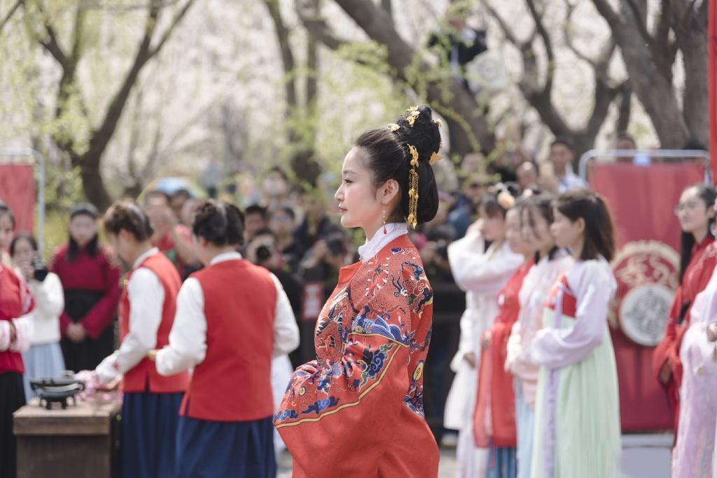 上海樱花节汉服游园会就在明天快抓住最后的报名机会