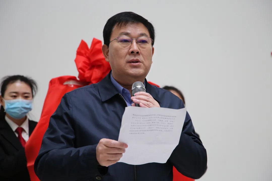 仪式上,陈兆甲指出,成立"行政争议协调化解中心",是全市政法队伍教育