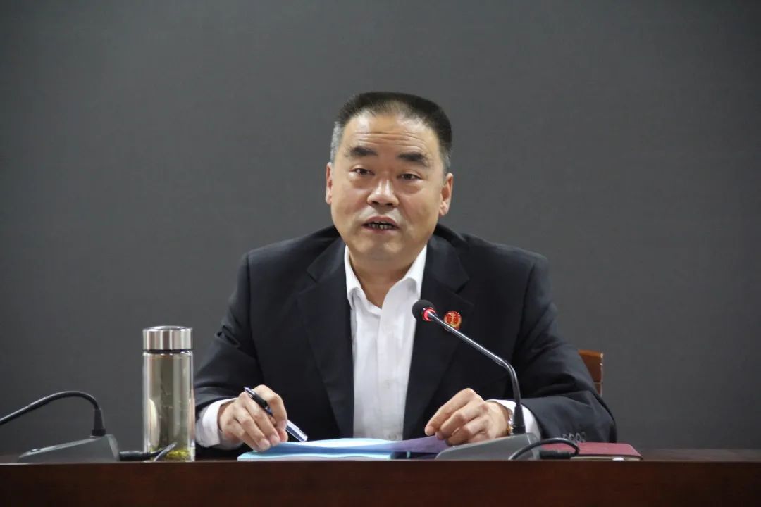 3月19日,新区审判庭队伍教育整顿专题研讨