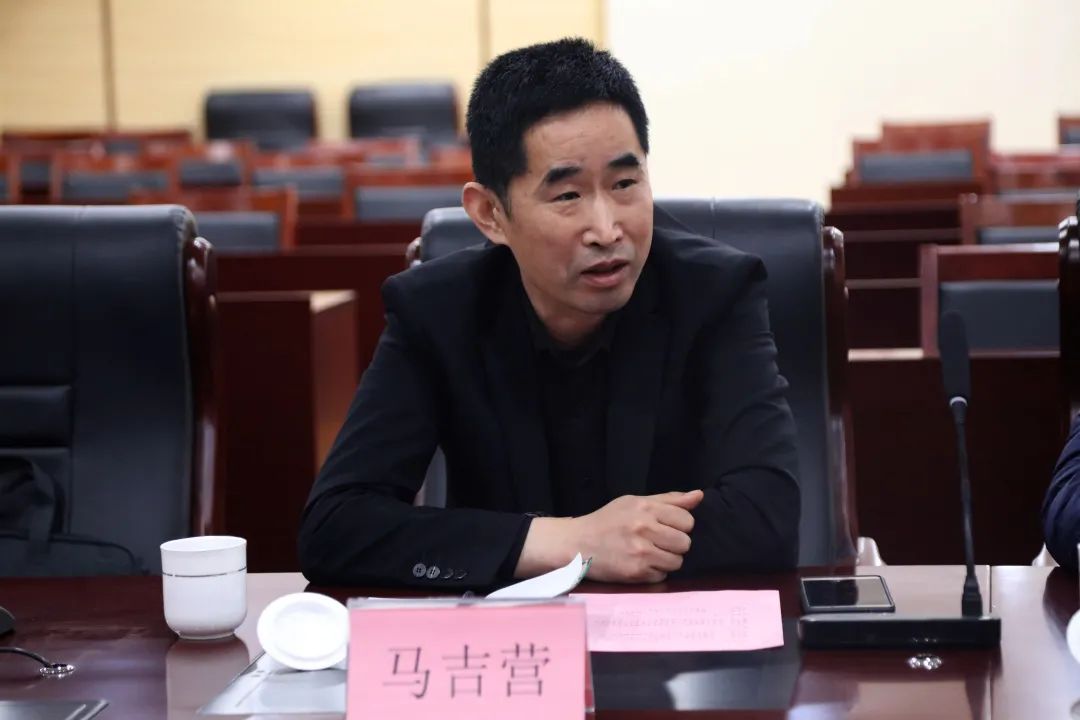 大家的发言后,温磊院长对代表们积极踊跃提出意见建议表示衷心感谢