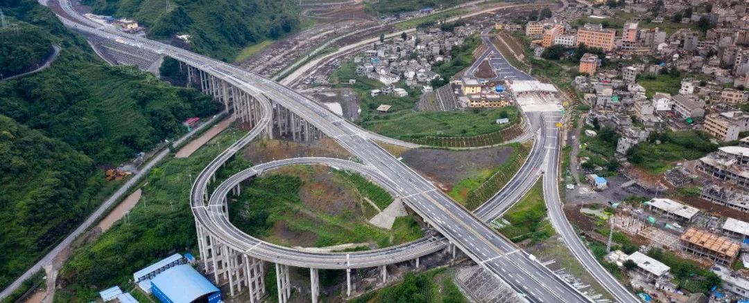 镇雄堰塘高速公路图片