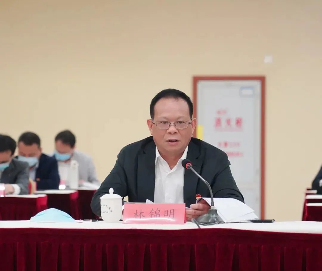 林锦明指出,我市政法队伍教育整顿工作早谋划,早准备,快部署,快推进