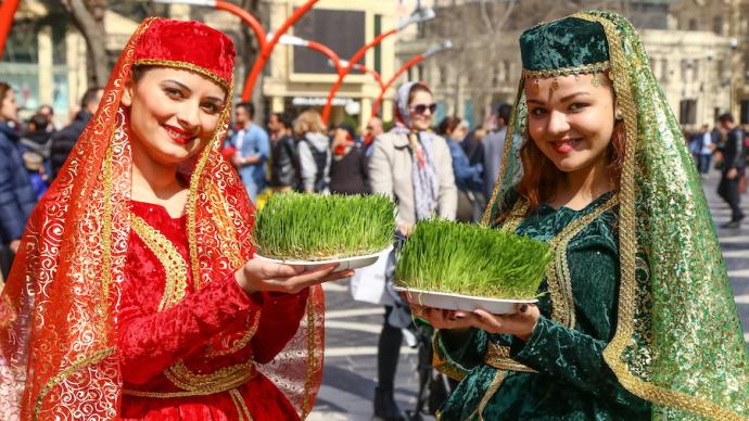 乘着里海的春风，感受阿塞拜疆的“春节”气息