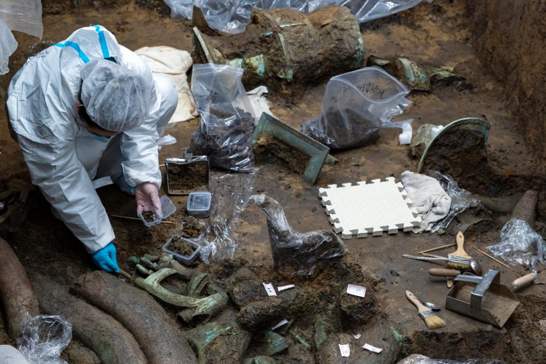 三星堆上新刷屏宝山上大考古师生现场参与