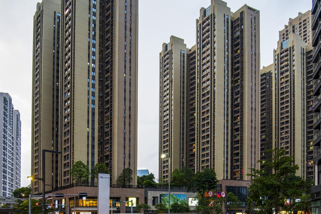 2020年5月20日,位于深圳南山区大冲片区的华润城润玺及华润城犬府