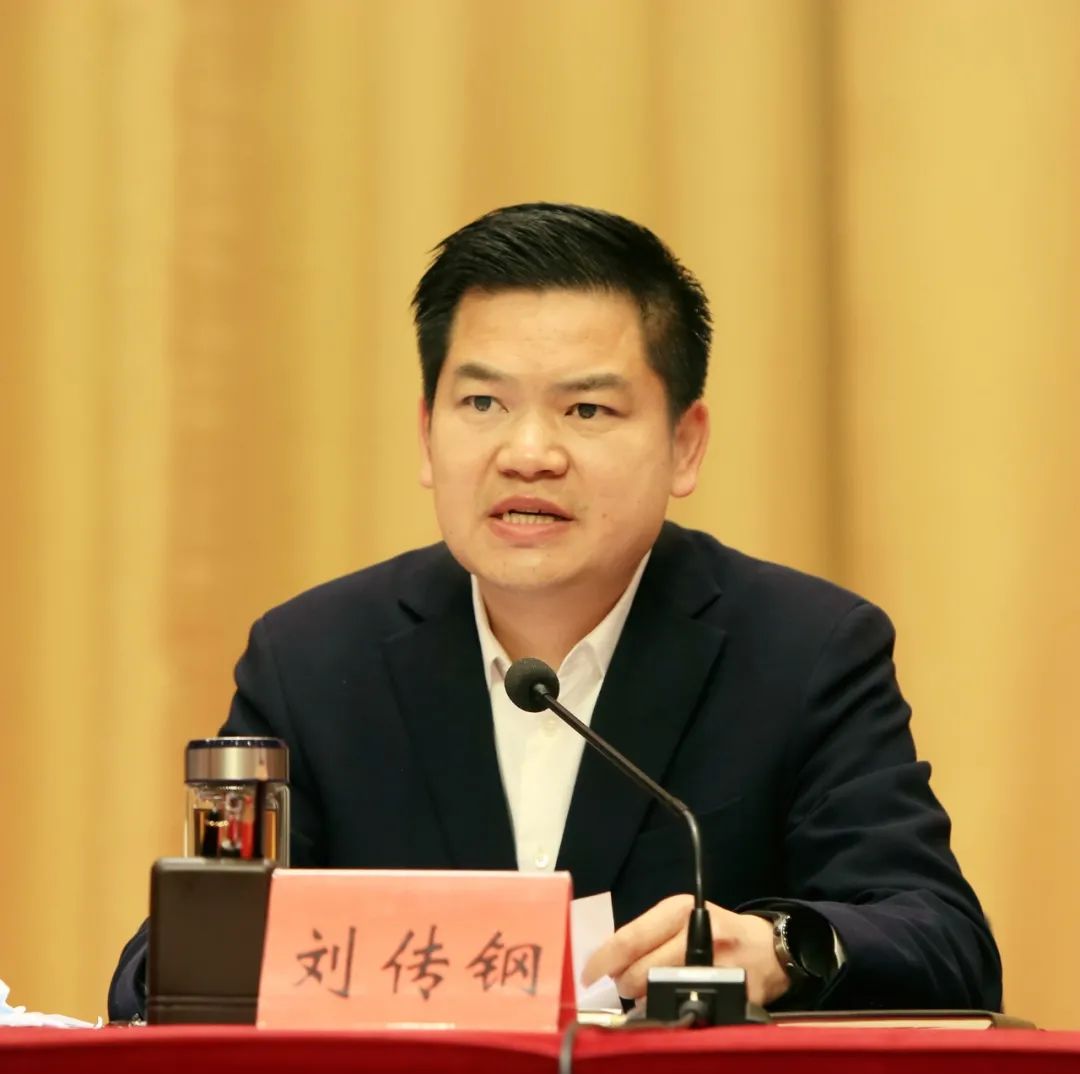 坚定不移志在必得当阳吹响创建全国文明城市冲锋号