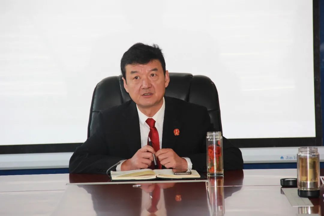 马亚军院长要求:一是强化责任意识,全体法官干警要树