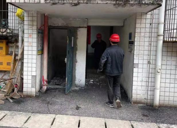 现场曝光！万州这个小区拆除大量违建！_澎湃号·媒体_澎湃新闻-The Paper