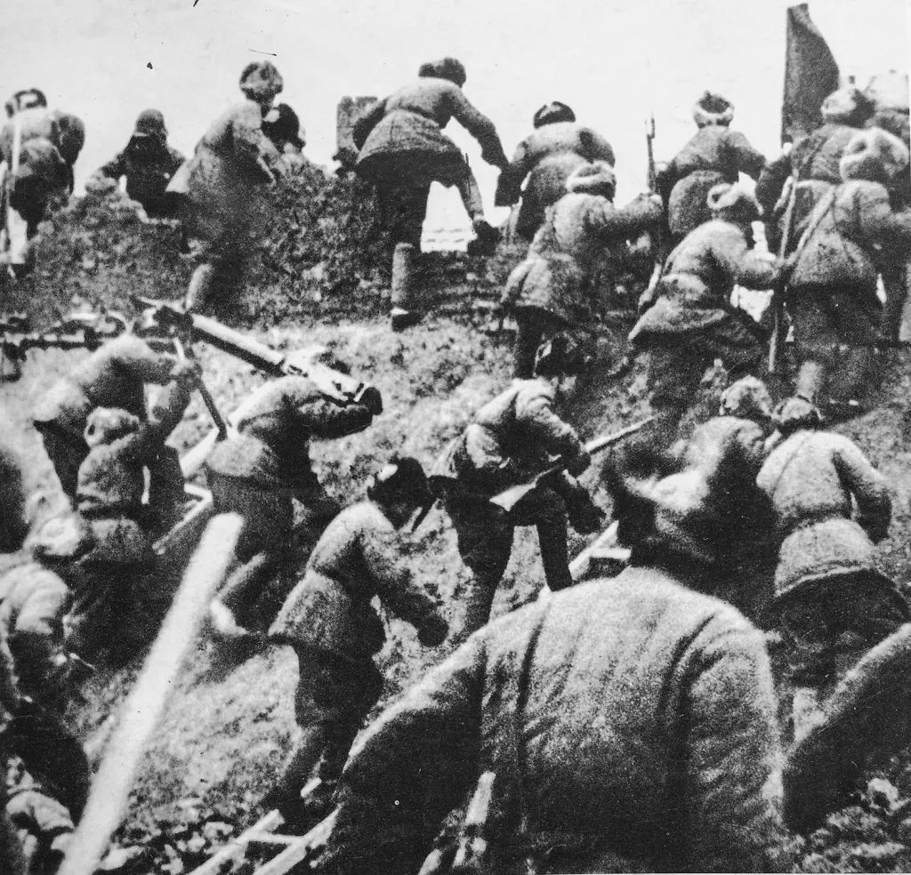 党史百年天天学锦州攻坚战第一面登城红旗