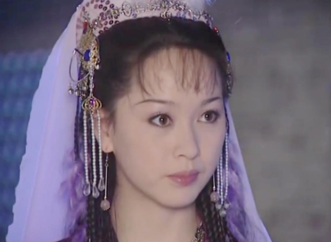 那是2000年播出的电视剧《风流才子纪晓岚》除了许平君,她还有一个