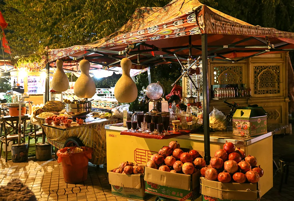 喀什古城小吃街图片