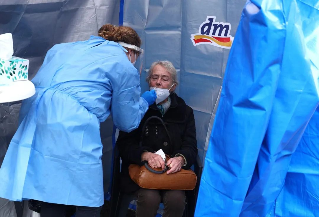 复活节封锁令被迫取消德国艰难应对第三波疫情