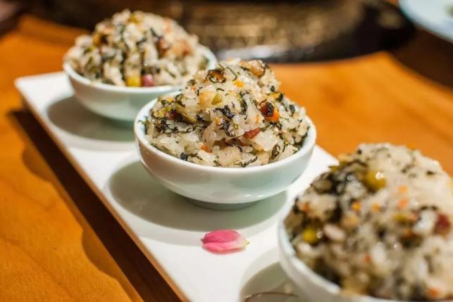 春到恩施赏百花吃社饭赏春花干农活赢大奖幺妹带你慢慢耍