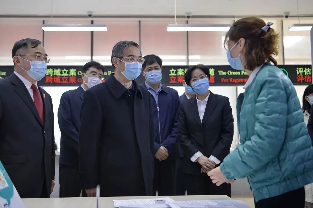 周强:完整全面准确贯彻新发展理念 为实现高质量发展提供有力司法服务_澎湃号·政务_澎湃新闻-The Paper