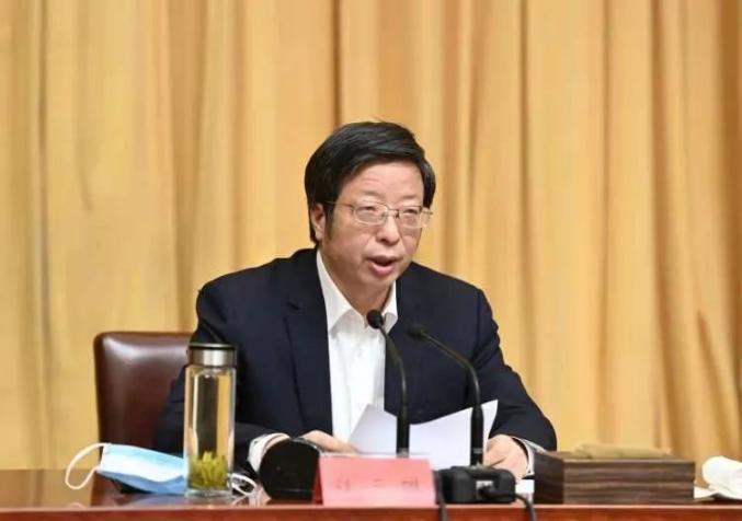 钱三雄为全市政法队伍讲授教育整顿专题党课