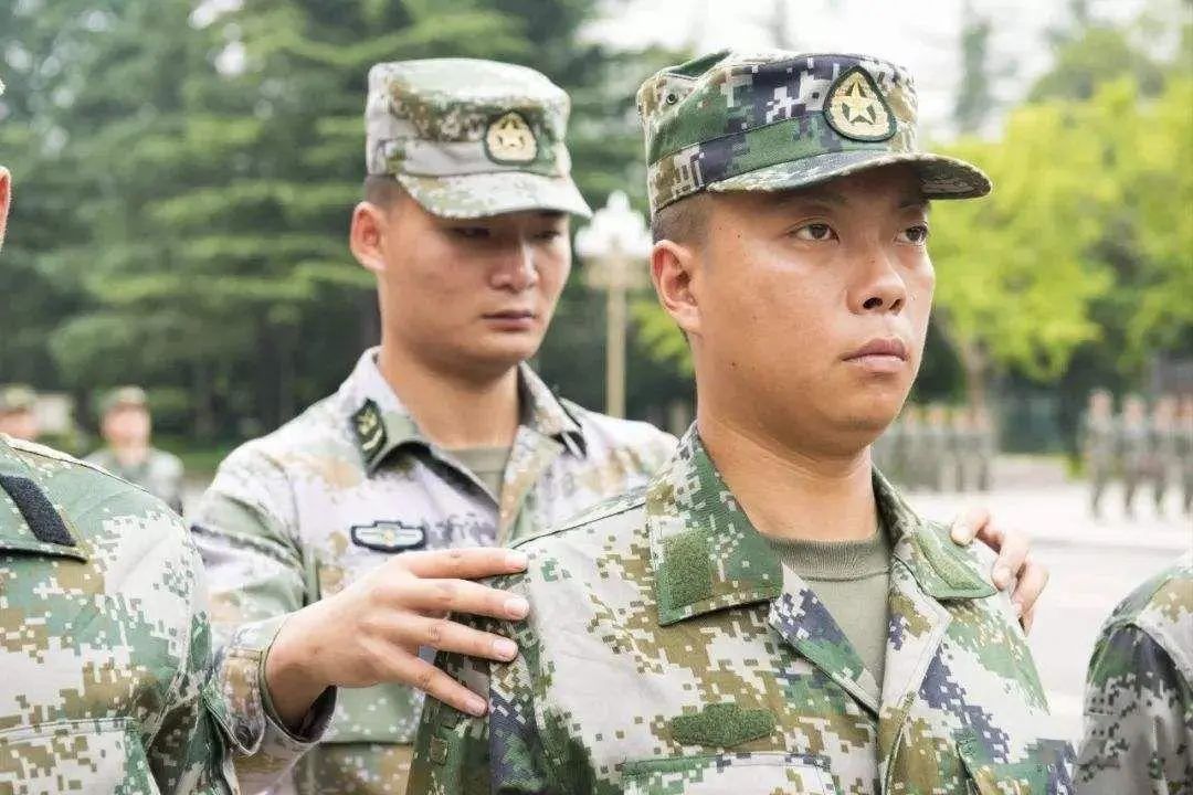 战友你还记得班长的样子吗