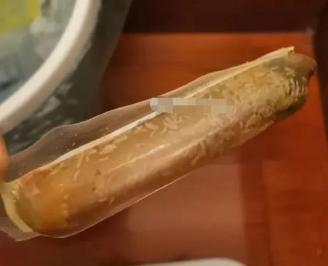 知名食品商被曝“鸡肉肠长蛆”,赔偿1000元要求消费者删帖