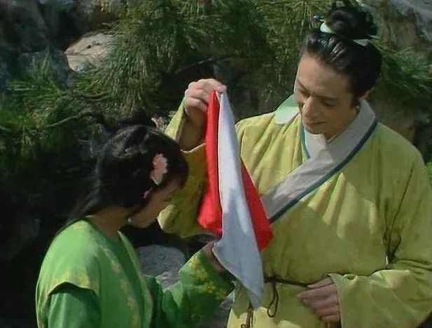 红楼梦里的帕子