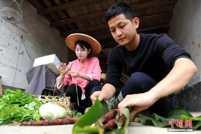 特别适合他想要从事的生态种植于是他决定回家乡南靖县创业同时周晰放