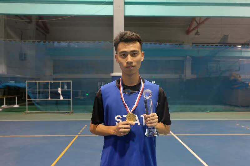 sufer陈雨轩上下求索待时而动