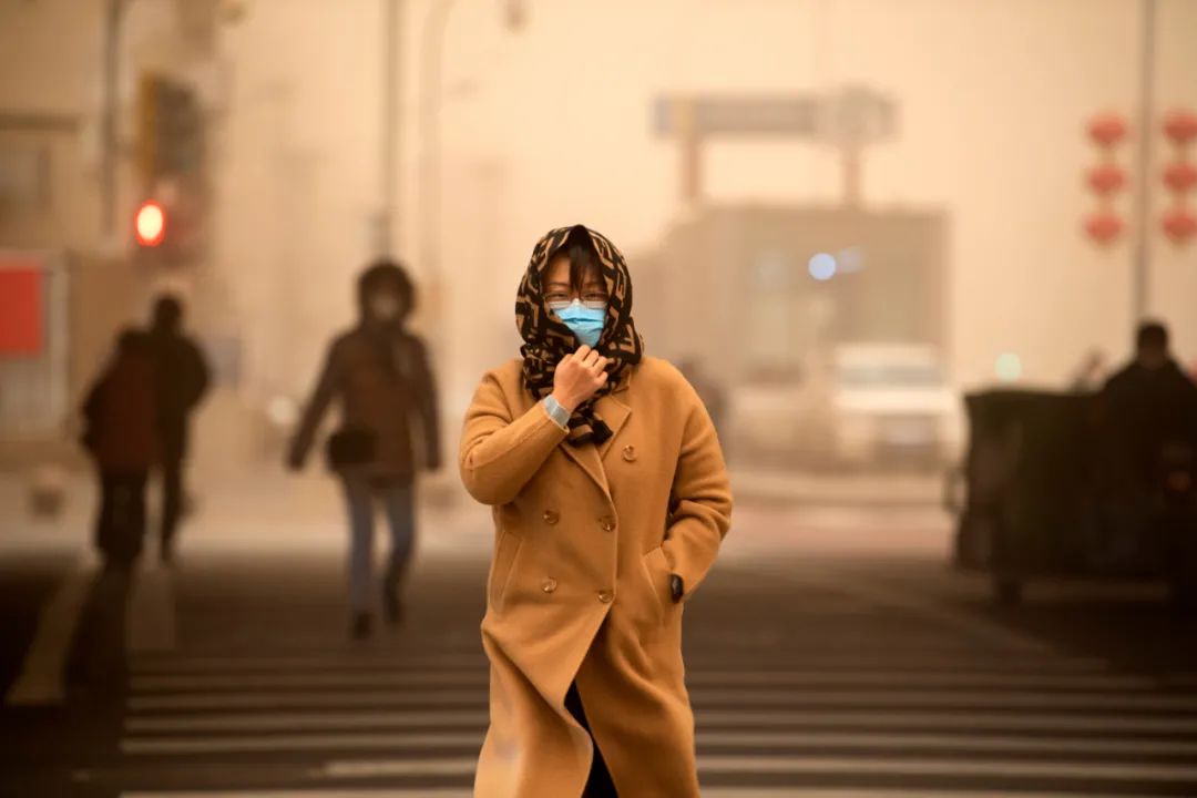 浮尘天气来袭提醒非必要不外出