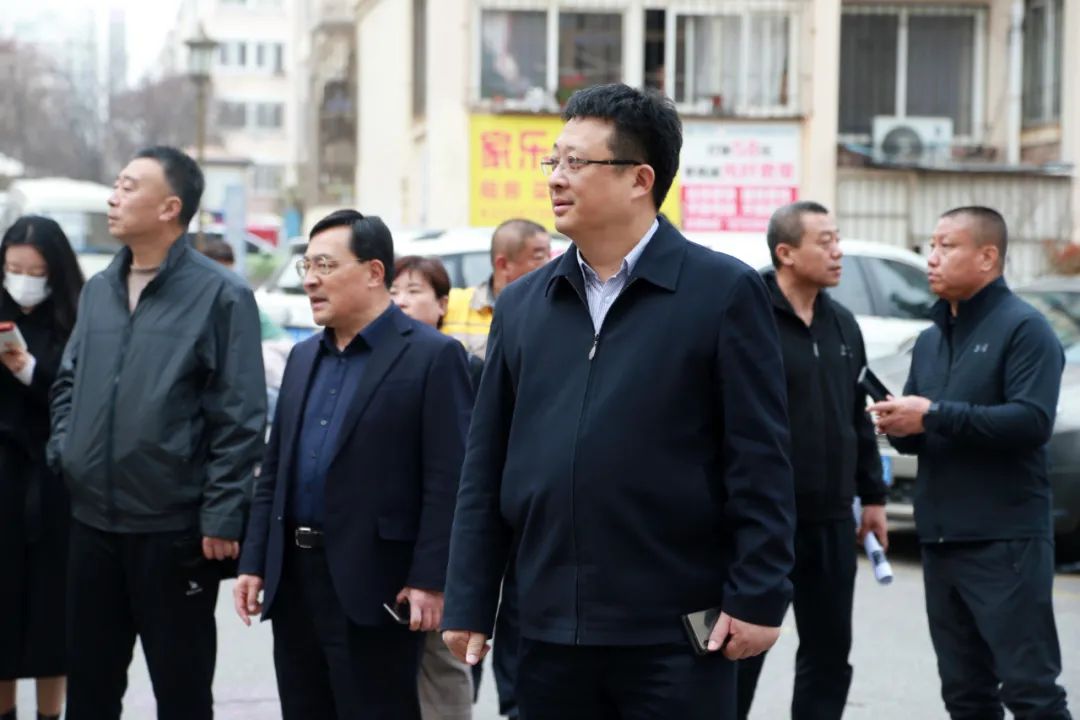 市南区开展环境卫生巡查活动