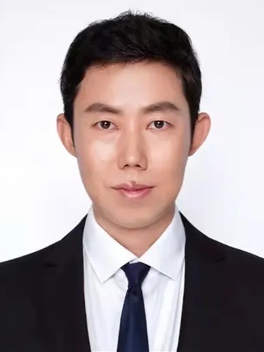 西南政法大学民商法学院副院长张力"相较于一般的公民个人信息,对个人