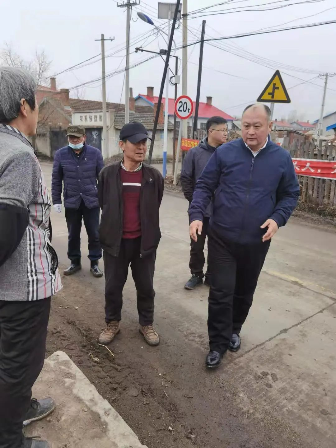 邓小冬督导检查太保镇农村环境卫生整治工作