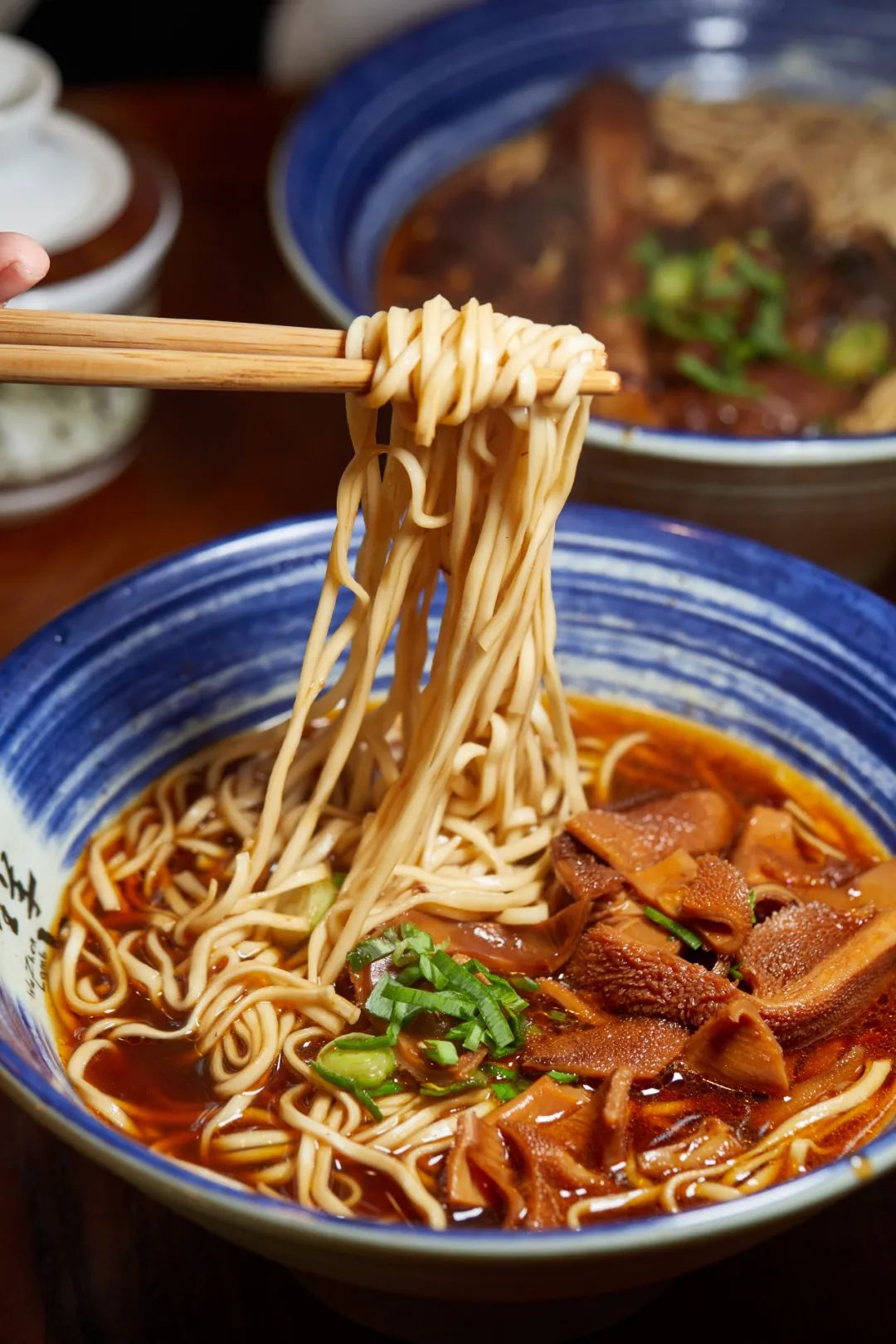 羊肚面 35元/碗前面介绍过桐乡羊肉面,面条都是改良过的细圆的碱水面