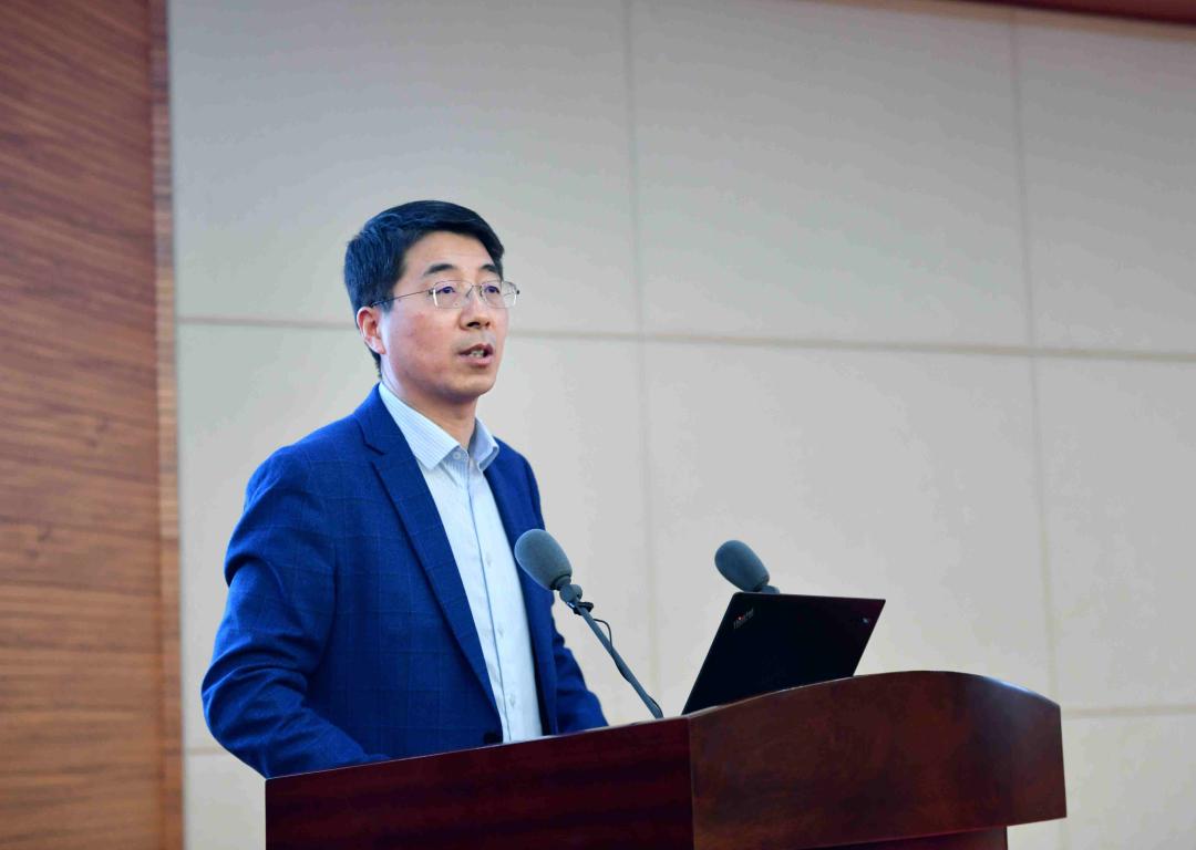 主讲人:黄攀峰自动化学院难舍过往的校园时光,展望美好的未来生活