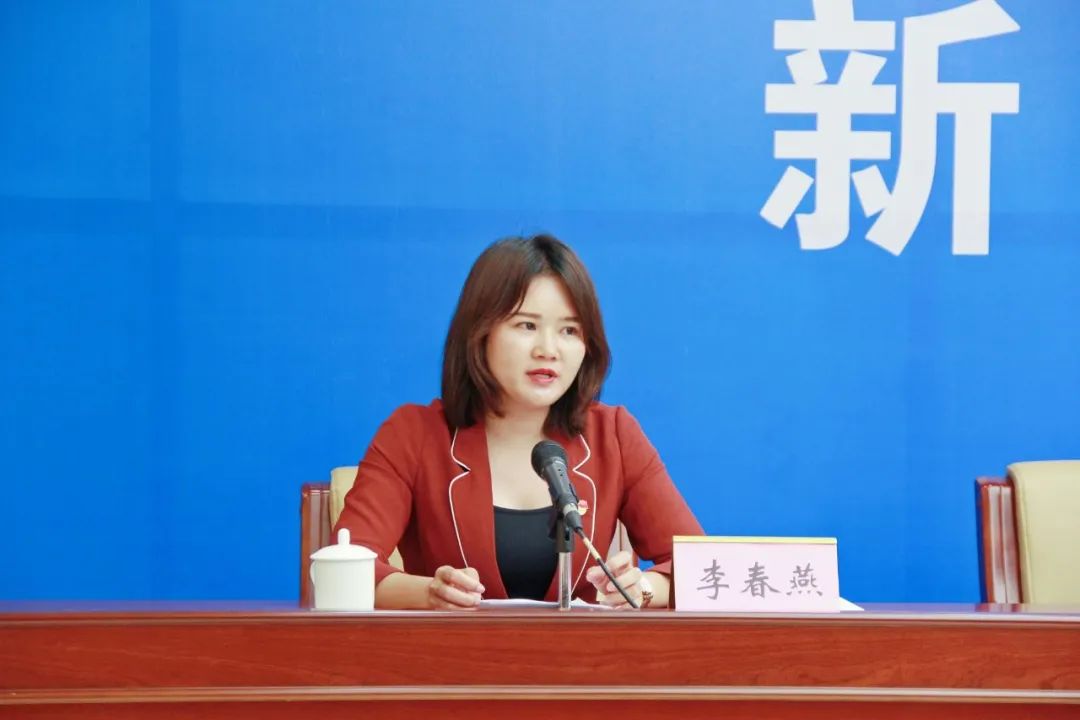 李春燕作为一名退役军人,我具备吃苦坚韧的精神.