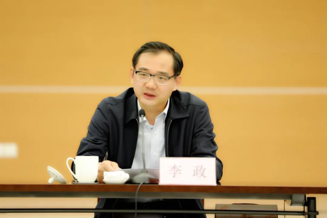 区委书记李政在会上指出,第二季度的征战即将打响,花博盛会的大幕就要