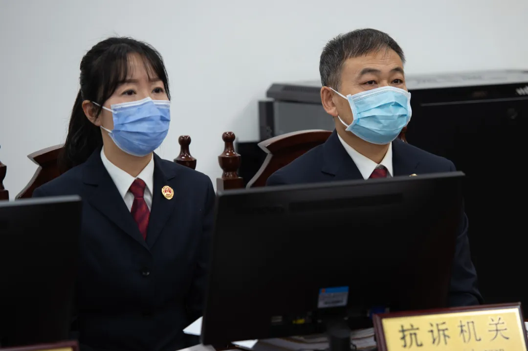 兰州市检察院检察官出席法庭履行法律监督职责