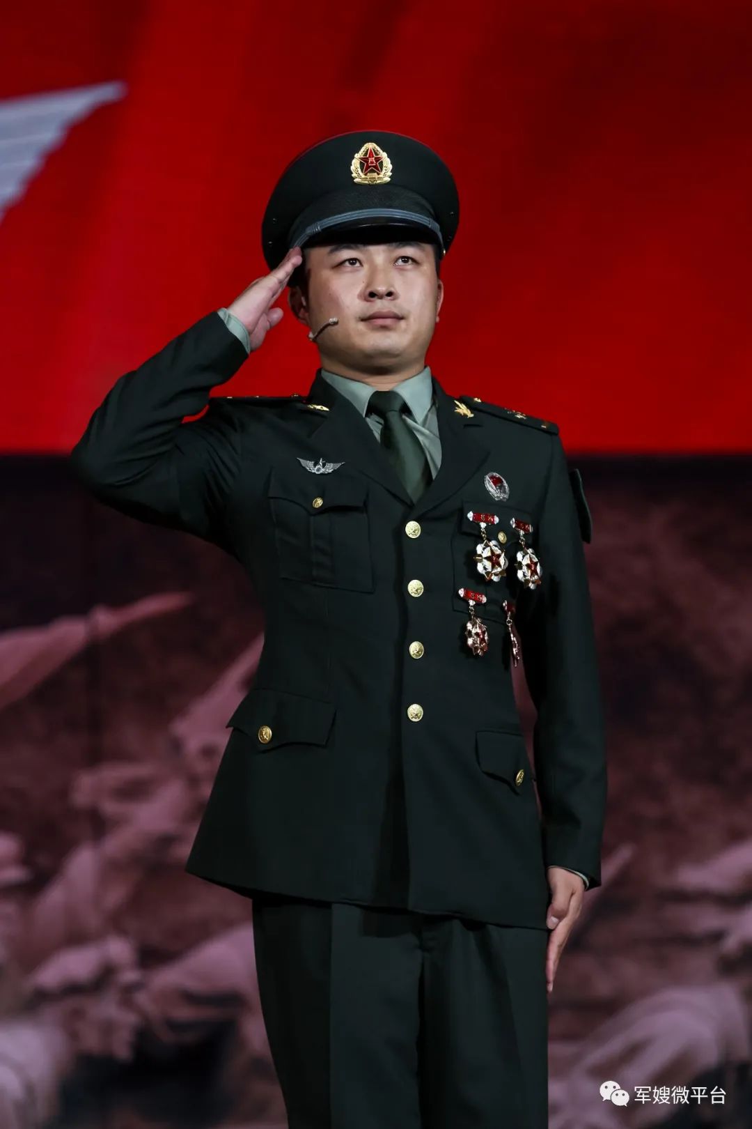 专题策划丨千万个雷锋在成长一任雷锋班班长一生做雷锋传人