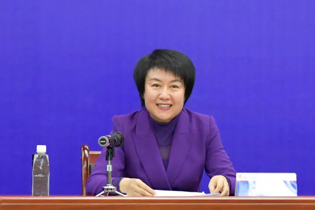 代表委员寄语青海税收工作在青全国政协委员李青,全国人大代表马福昌