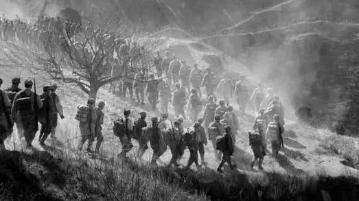 教育整顿进行时讲党史故事∣在长征路上坚决不掉队