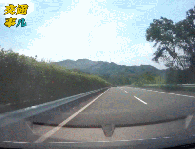  老人高速行走事故_湖南7名行人在高速应急车道行走_高速公路行人安全
