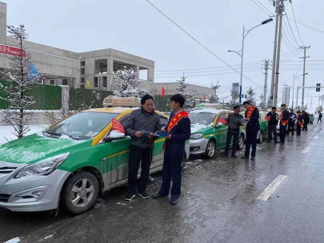 青海税务系统多措并举点亮税收宣传月