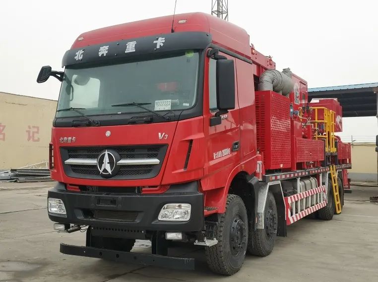 国内首台注氮泡沫固井车亮相