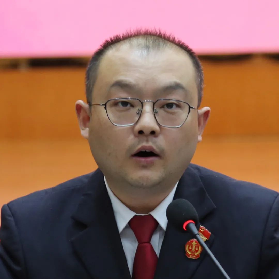 队伍教育整顿分享成果巩固成效新区法院召开第三期读书