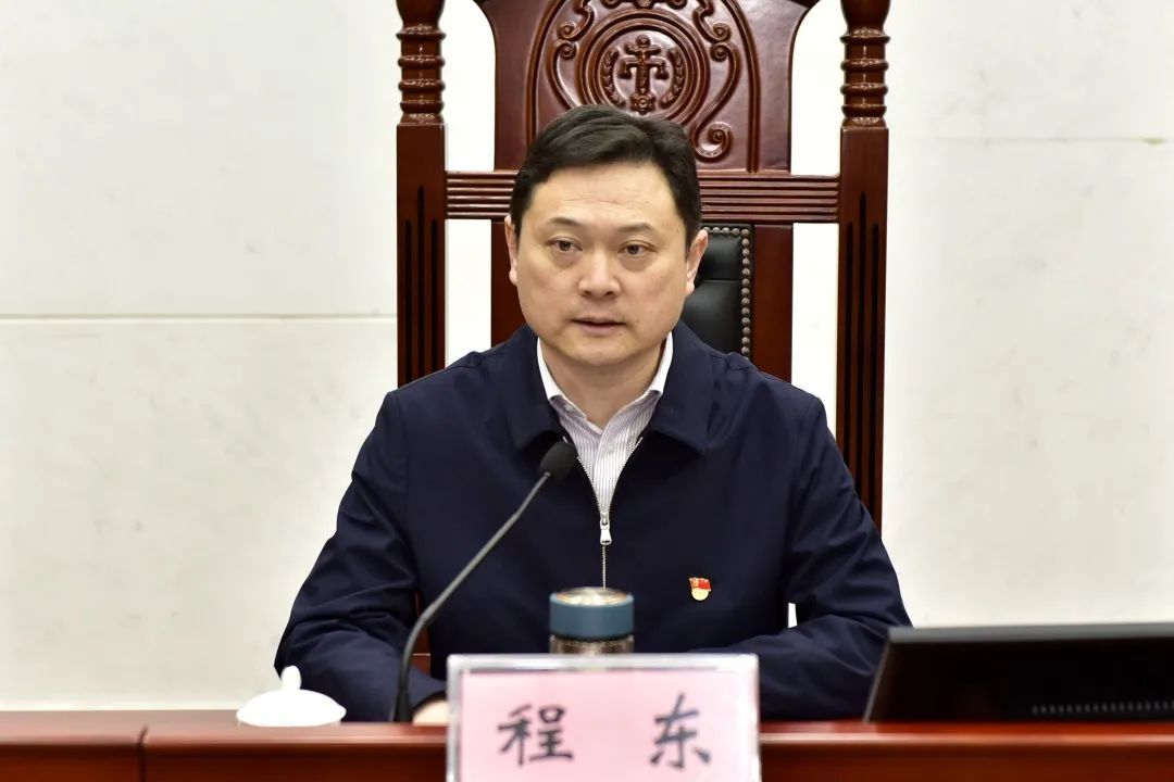 百年党史赓续红色血脉云龙区委常委组织部长程东为云龙法院干警上专题