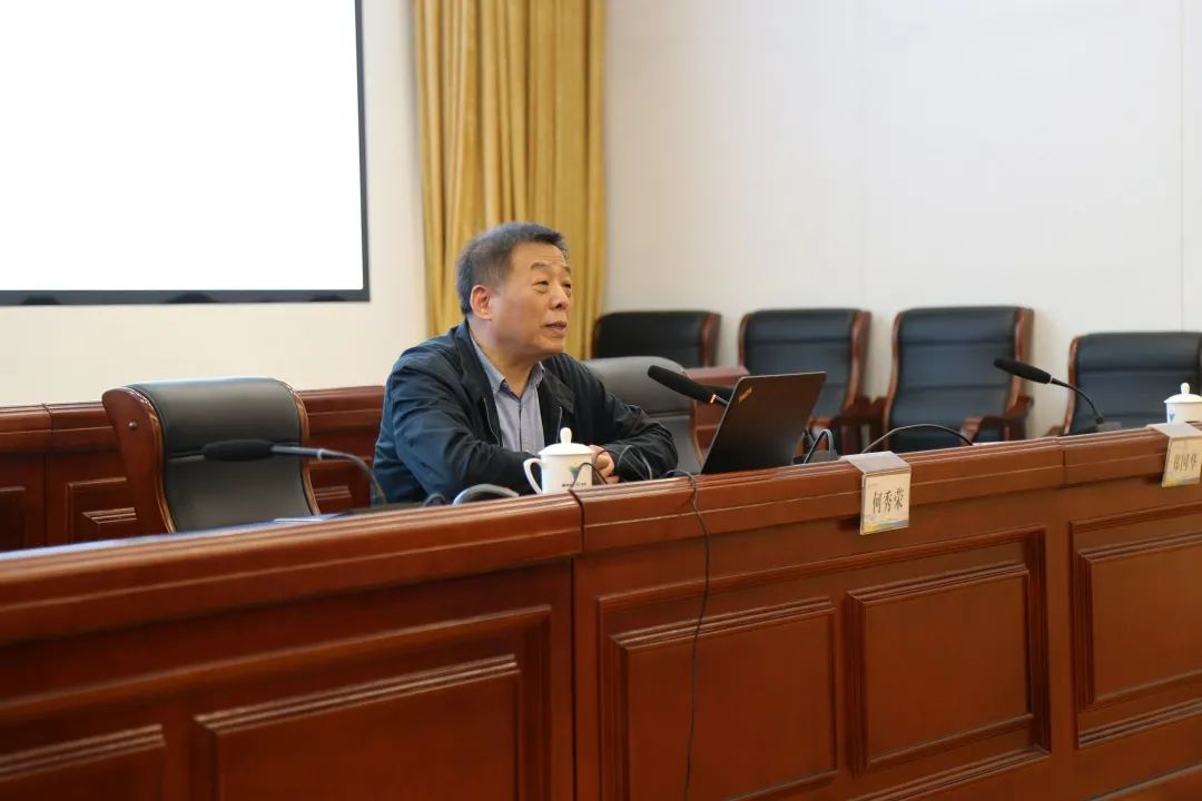 副部长叶美峰,社省委社会服务部一级调研员施招英和四级调研员董辉