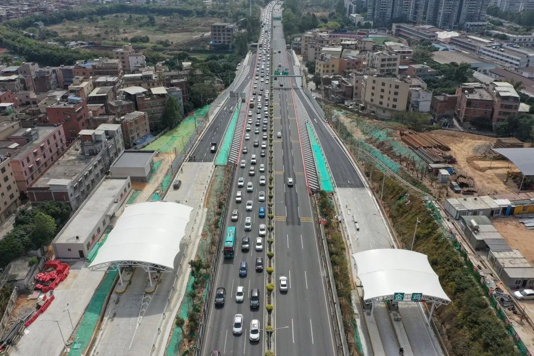 华南快速路石门堂山隧道至春岗立交段增设出入口匝道工程(凤凰收费站)