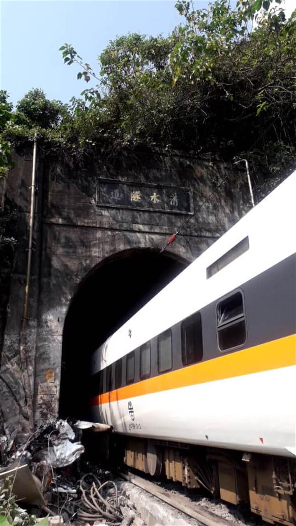 时隔11年中国高铁再次出事！！2022年6.4--D2809次列车脱轨事故。_哔哩哔哩_bilibili