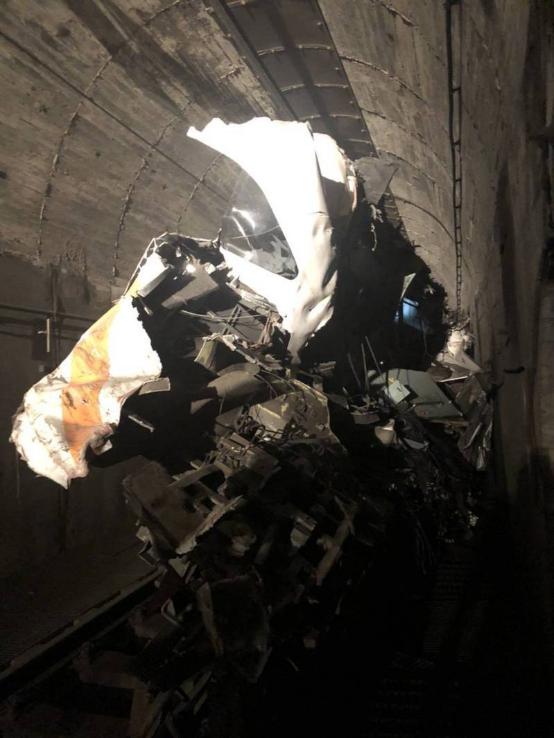 图自台湾联合新闻网台铁太鲁阁号408次列车发生出轨事故,多人受困