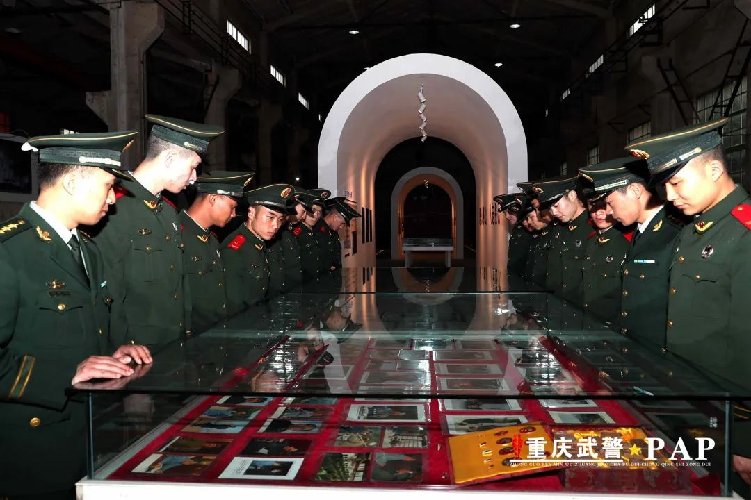丽水潺潺在"一碗水"烈士陵园清明祭扫活动"学党史 祭英烈 传精神 担