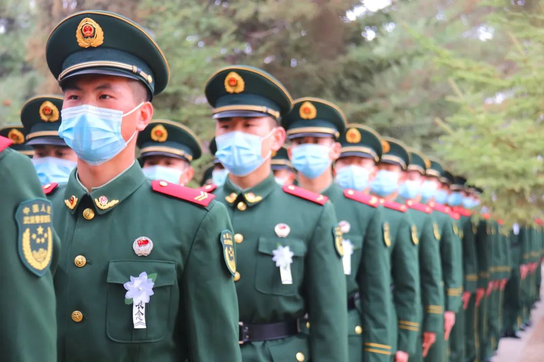 清明祭英烈共筑中华魂解放军和武警部队多种形式祭奠革命先烈