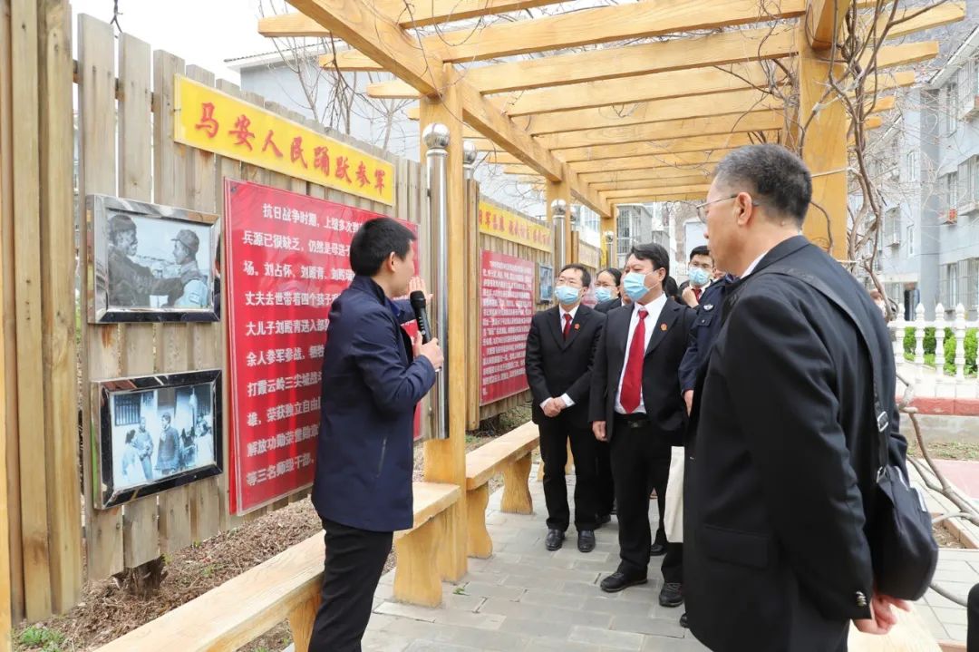 头雁教育房山法院组织干警参观十渡镇马安村红色教育基地开展忆党史守